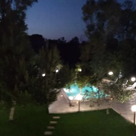 לינה וארוחת בוקר Verdeblu 4*